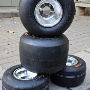 צמיגי קארטינג מקצועי